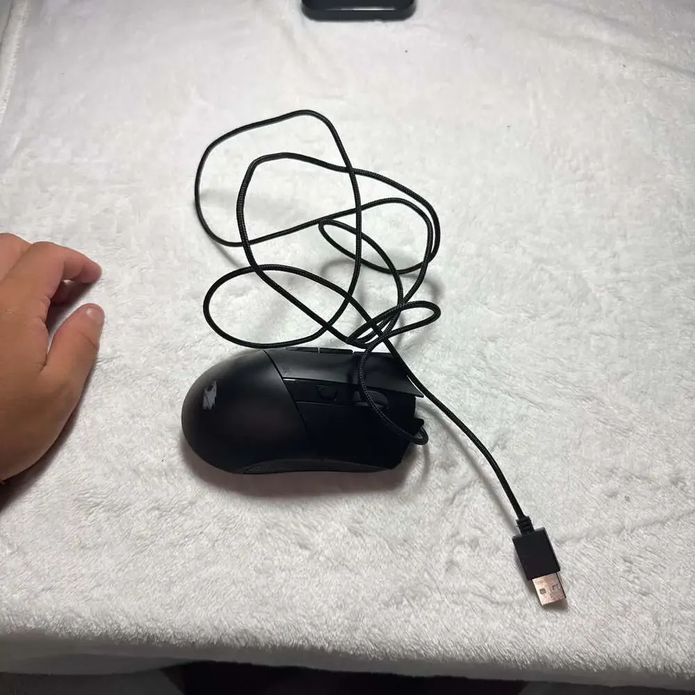 iBUYPOWER Black Wired USB Gaming Mouse with Braided Cable
